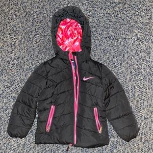 Nike Coat Black w/Hot Pink Lining size 4T  Like New